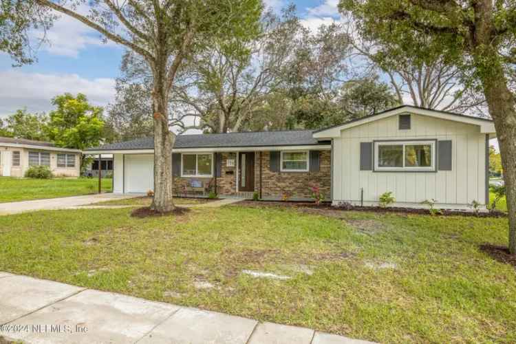 Single-family house For Sale in 159, Deltona Boulevard, Saint Augustine Shores, Florida