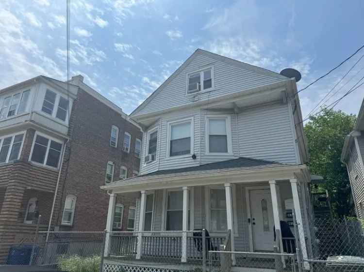 Multi-family house For Sale in 41, Sedgewick Street, Bridgeport, Connecticut