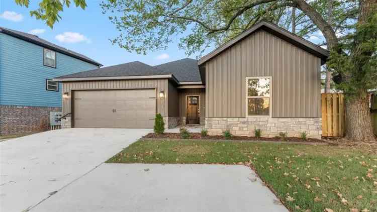 Single-family house For Sale in Fayetteville, Arkansas