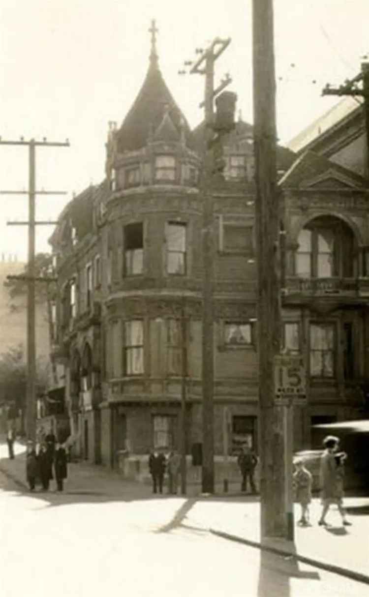 Single-family house For Sale in 1057, Steiner Street, San Francisco, California