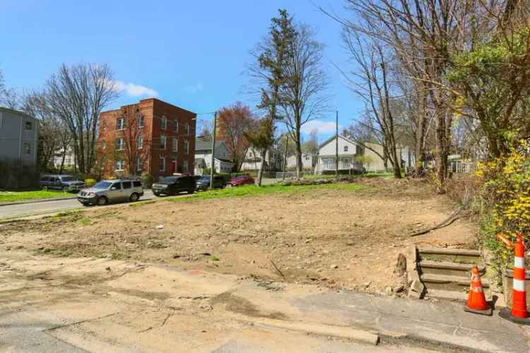 Land For Sale in 36, Crown Street, Waterbury, Connecticut