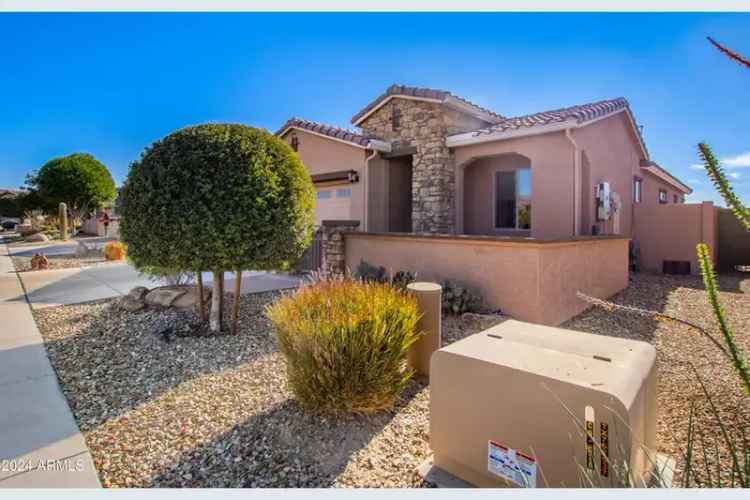 Single-family house For Sale in 17907, West Cedarwood Lane, Goodyear, Arizona