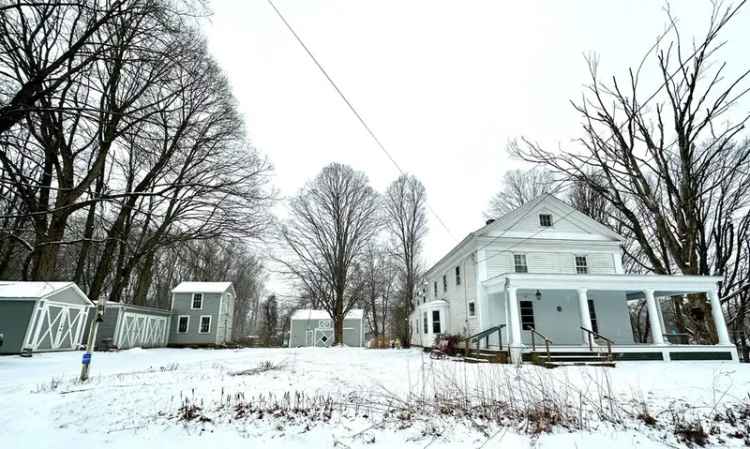 Single-family house For Sale in 43, Spring Street, East Windsor, Connecticut