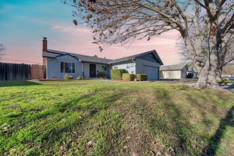 Single-family house For Sale in Sacramento, California