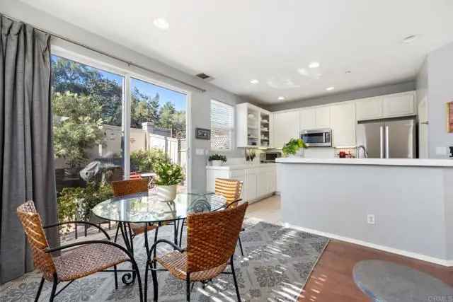 Single-family house For Sale in 6497, Alexandri Circle, Carlsbad, California