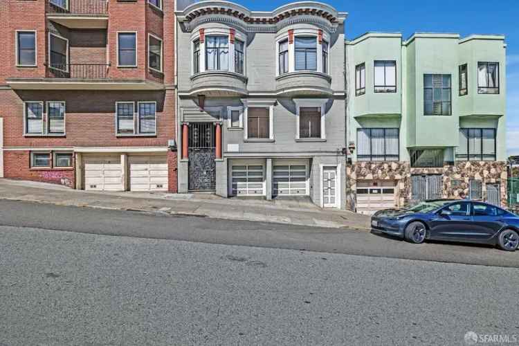 Multi-family house For Sale in San Francisco, California