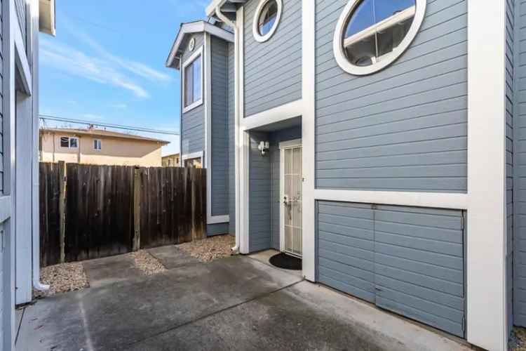 Condo For Sale in 150, Colonade Square, San Jose, California