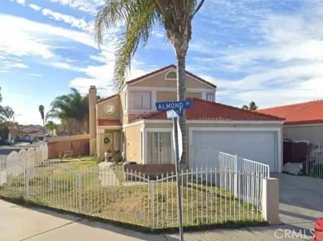 Single-family house For Sale in 1462, Almond Drive, Perris, California