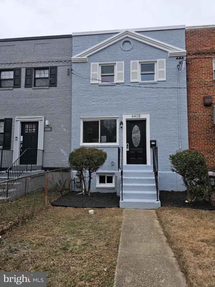 House For Sale in 4408, Martin Luther King Junior Avenue Southwest, Washington, District of Columbia