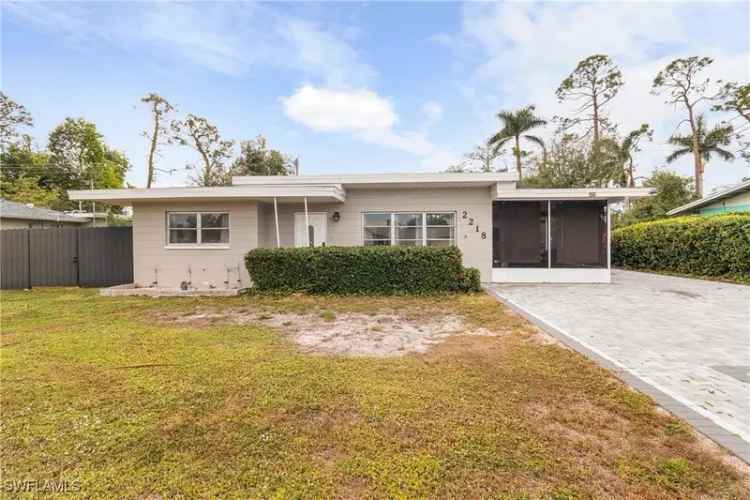 Single-family house For Sale in 2218, Chandler Avenue, Villas, Florida