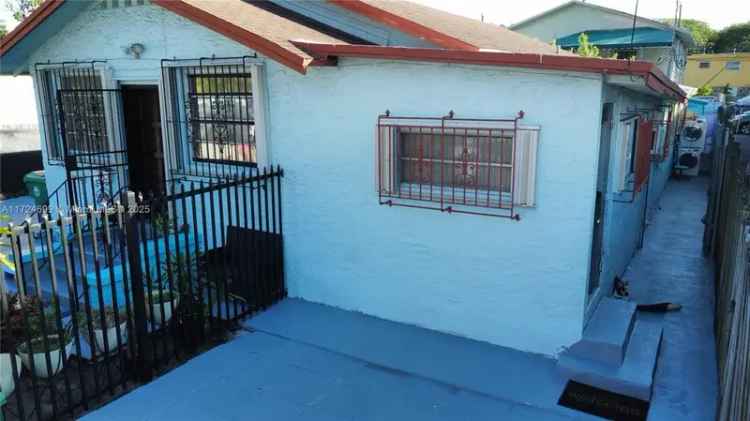 Single-family house For Sale in 1832, Southwest 3rd Street, Miami, Florida