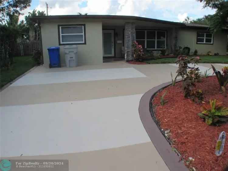 Single-family house For Sale in Pompano Beach, Florida