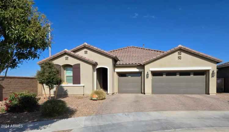 Single-family house For Sale in 22446, East Russet Road, Queen Creek, Arizona