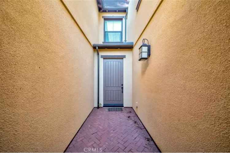 Condo For Sale in 272, Rodeo, Irvine, California