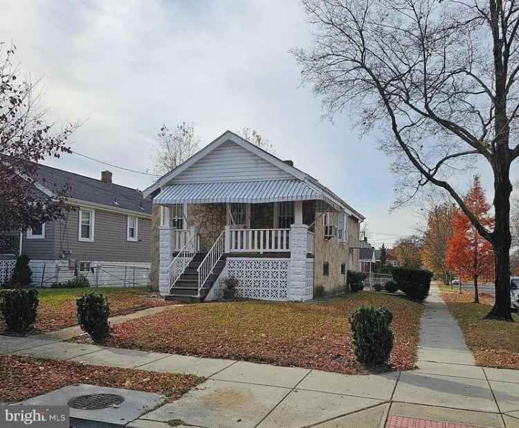 Single-family house For Sale in 1216, 42nd Place Northeast, Washington, District of Columbia