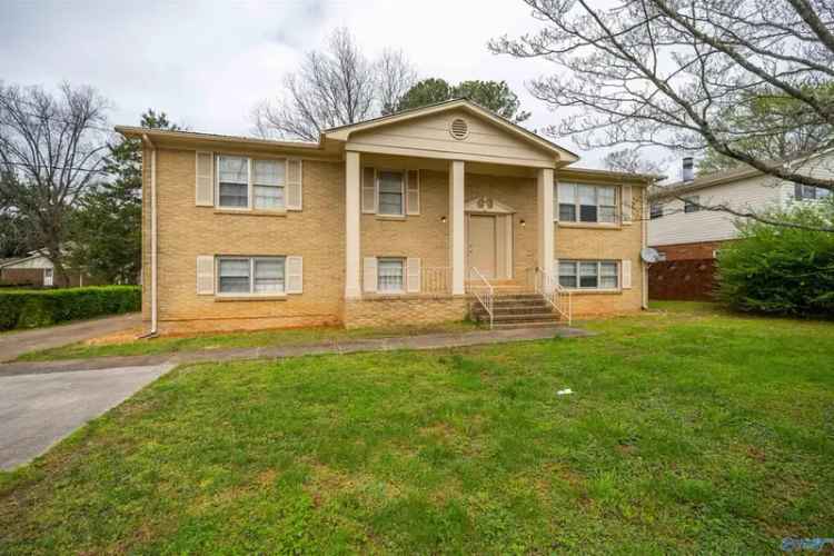 Single-family house For Sale in Huntsville, Alabama