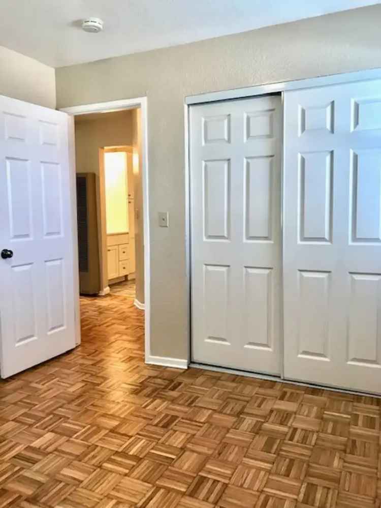 3 Bed 1.5 Bath Townhouse for Rent