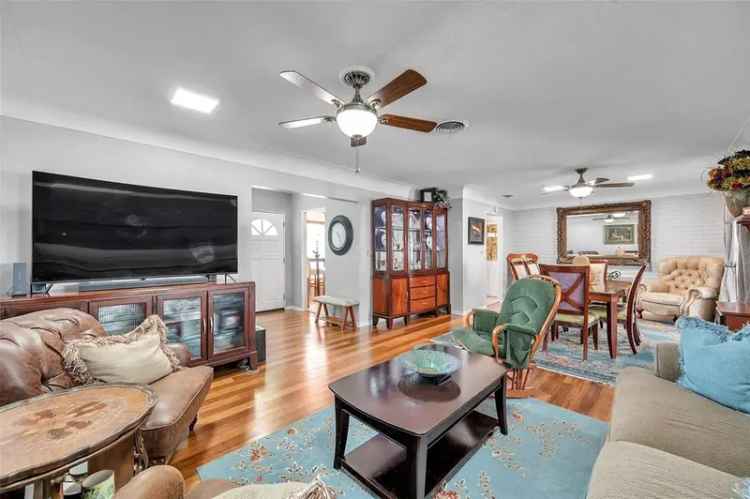 Single-family house For Sale in 5229, 26th Avenue North, Saint Petersburg, Florida