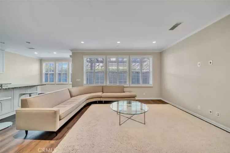 Condo For Sale in 77, Overbrook, Irvine, California