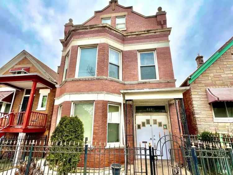 Multi-family house For Sale in 2228, South Kostner Avenue, Chicago, Illinois