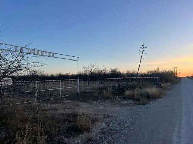 Land For Sale in 10658, County Road 100, Texas