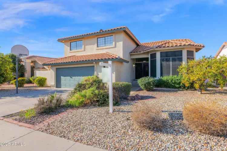 Single-family house For Sale in 19222, North 70th Avenue, Glendale, Arizona