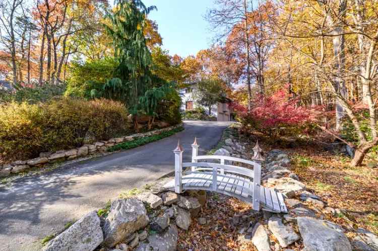 Single-family house For Sale in 177, Briar Brae Road, Stamford, Connecticut