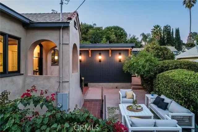 Single-family house For Sale in 5125, Granada Street, Los Angeles, California