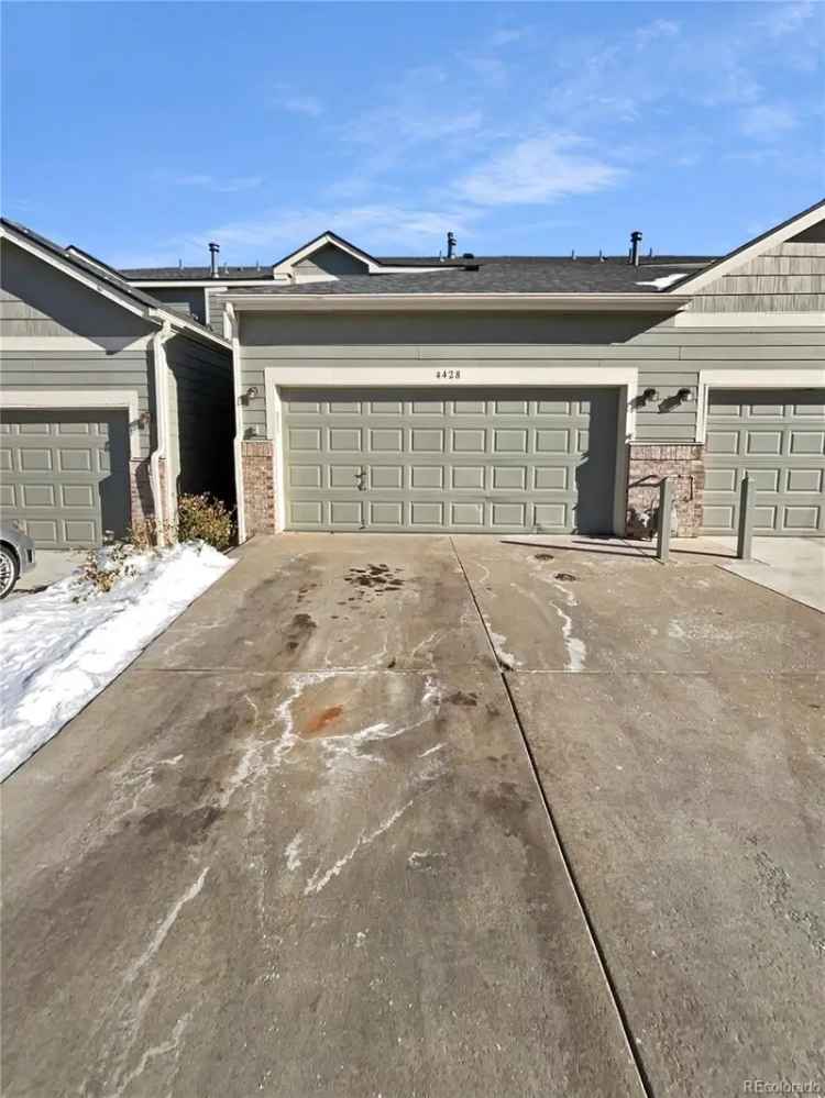 House For Sale in Centennial, Colorado