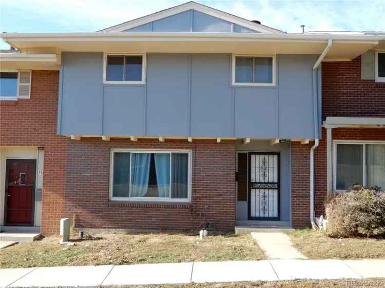 House For Sale in Thornton, Colorado