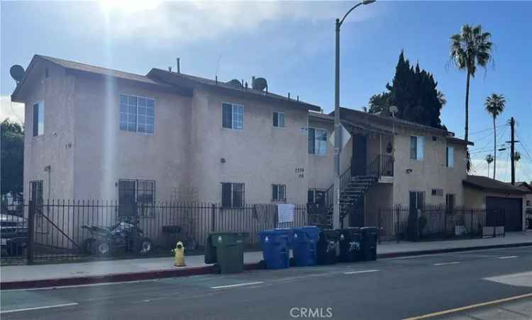 Multi-family house For Sale in Firestone Park, California