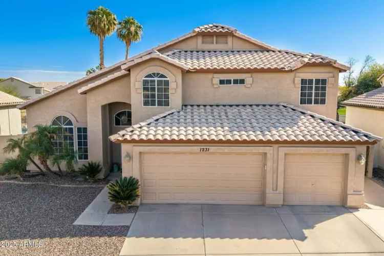 Single-family house For Sale in 1231, North Layman Street, Gilbert, Arizona