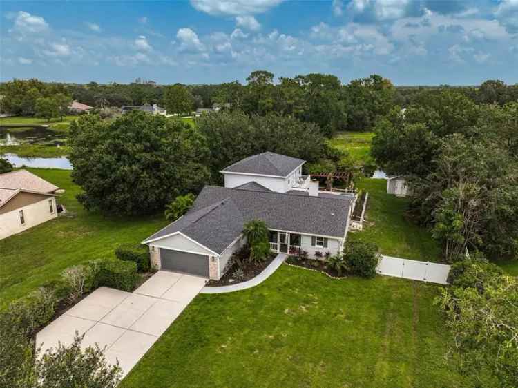 Single-family house For Sale in Bradenton, Florida