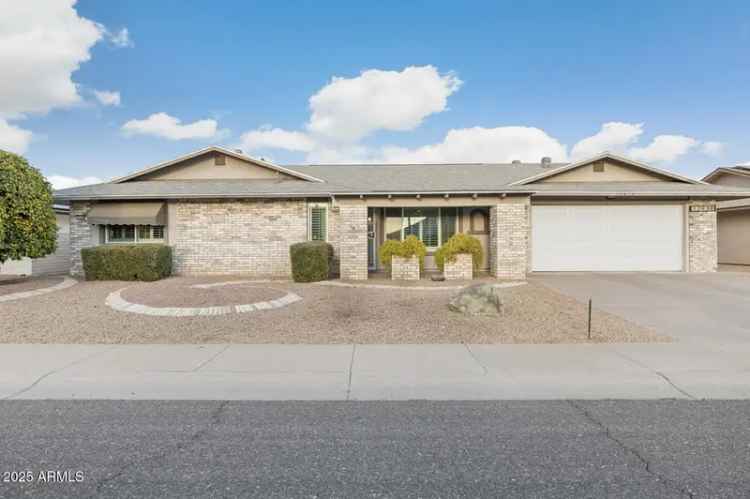 Single-family house For Sale in 12938, West Seville Drive, Sun City West, Arizona