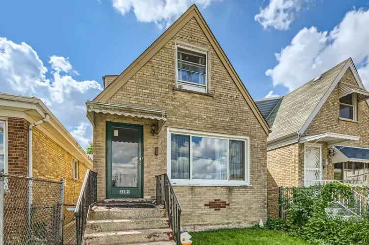 Single-family house For Sale in 3809, West Wabansia Avenue, Chicago, Illinois