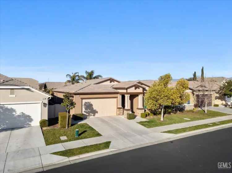 Single-family house For Sale in 10034, Besancon Way, Bakersfield, California