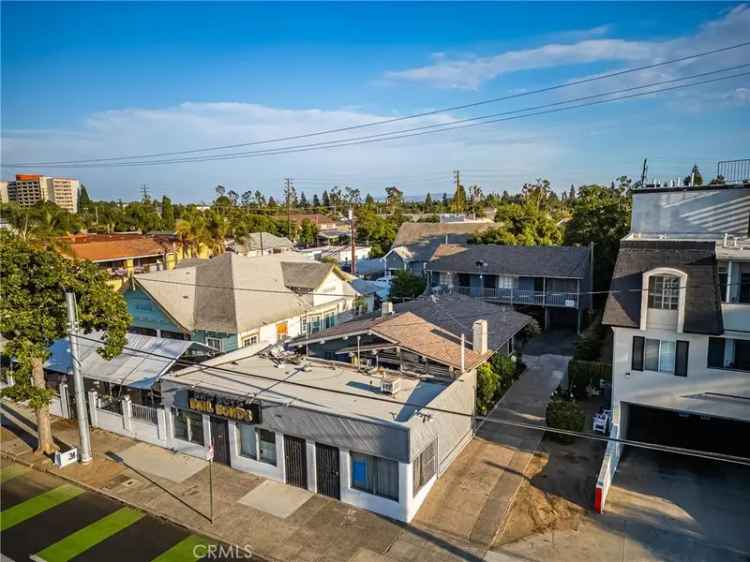 Multi-family house For Sale in Santa Ana, California