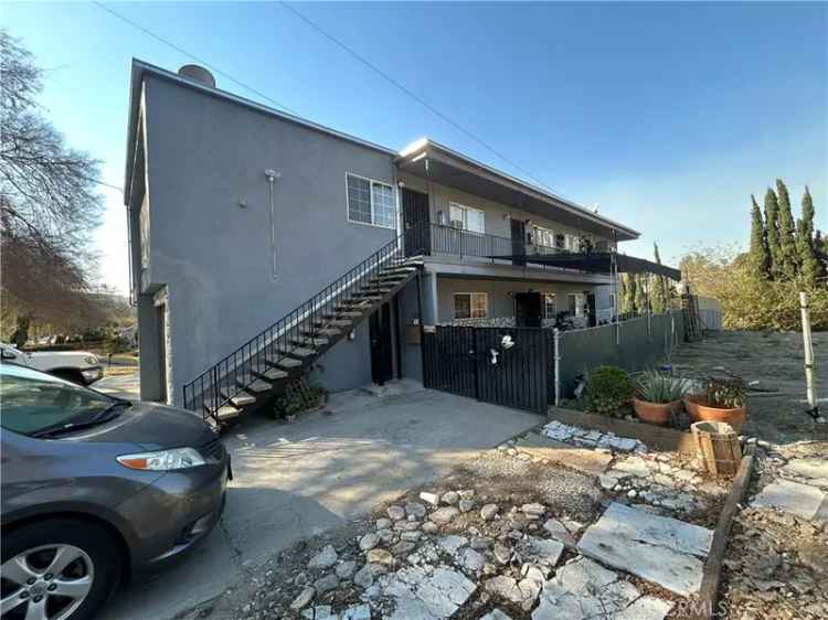 Multi-family house For Sale in 3753, Harriman Avenue, Los Angeles, California