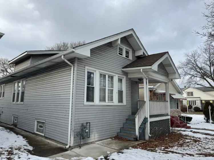 Single-family house For Sale in 10108, South State Street, Chicago, Illinois