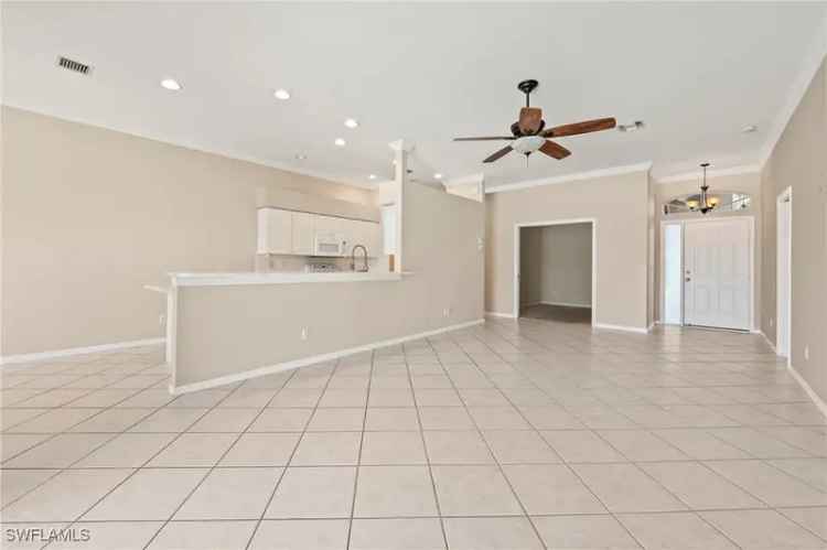 Single-family house For Sale in 26002, Clarkston Drive, Bonita Springs, Florida