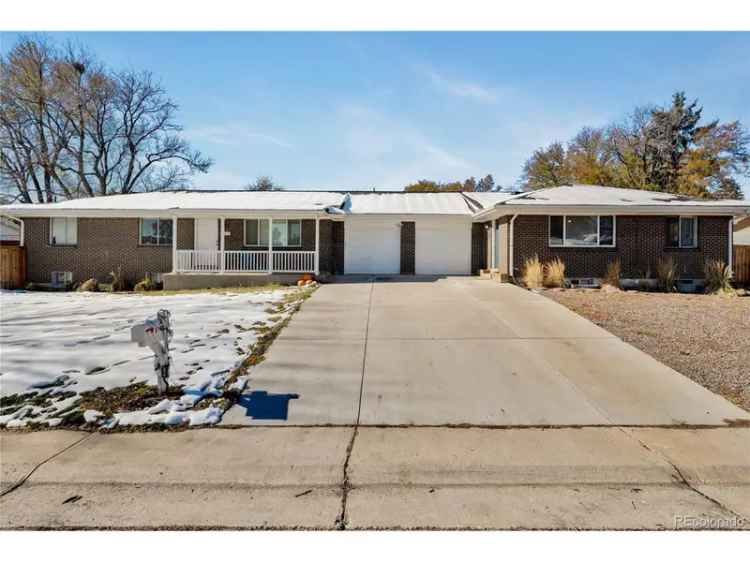 Multi-family house For Sale in Arvada, Colorado