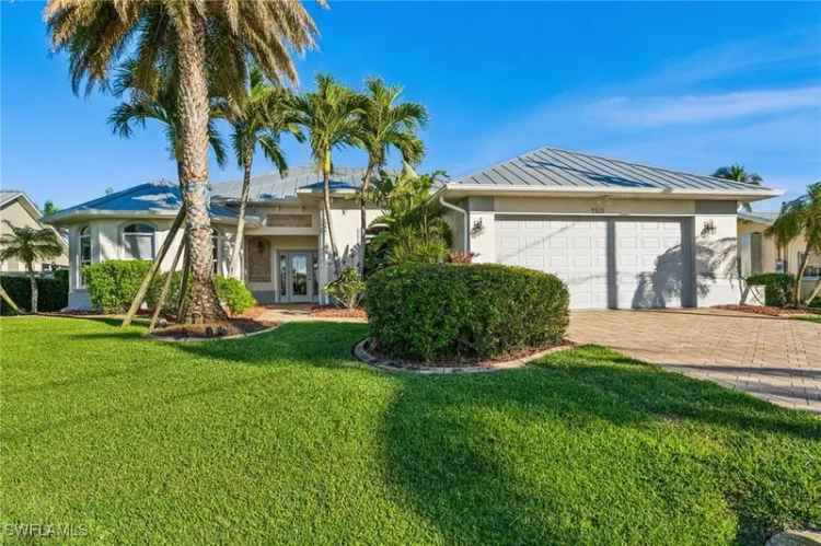 Single-family house For Sale in 4925, Southwest 9th Place, Cape Coral, Florida