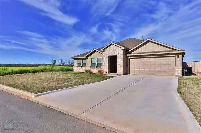 Single-family house For Sale in Abilene, Texas