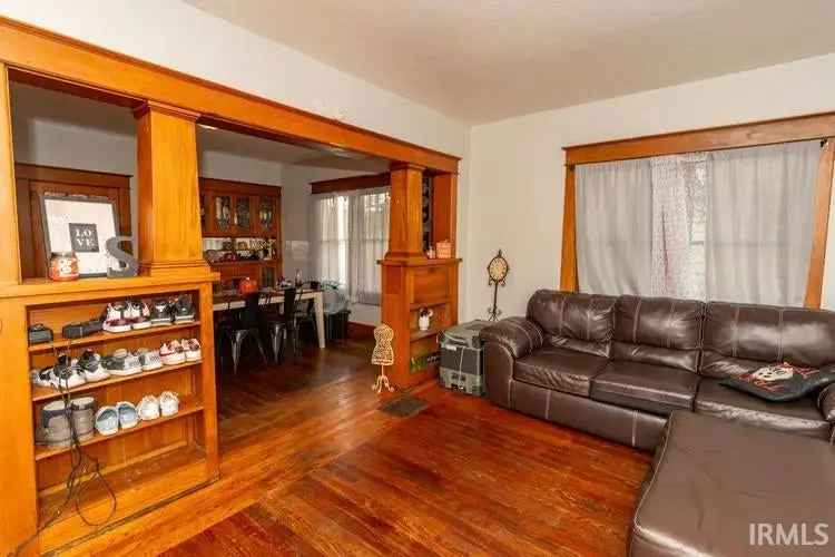 Single-family house For Sale in South Bend, Indiana