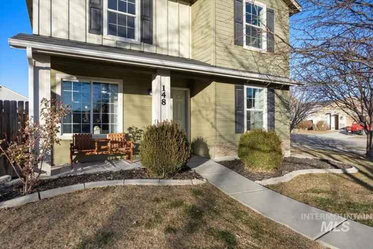 Single-family house For Sale in 148, West Lava Falls Drive, Meridian, Idaho