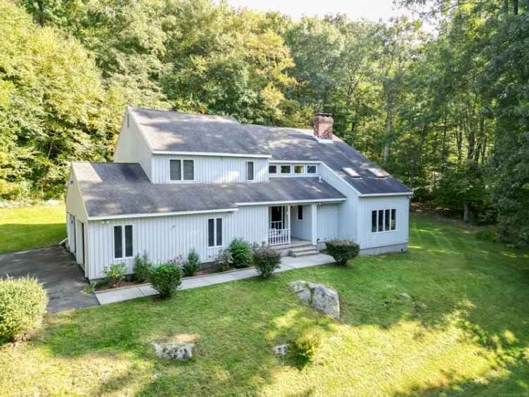 Single-family house For Sale in 49, Hillside Drive, New Fairfield, Connecticut