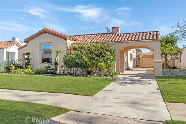 Single-family house For Sale in 3734, Wellington Road, Los Angeles, California