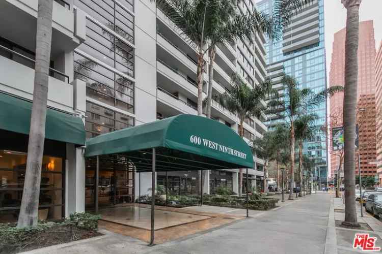 Condo For Sale in 600, West 9th Street, Los Angeles, California