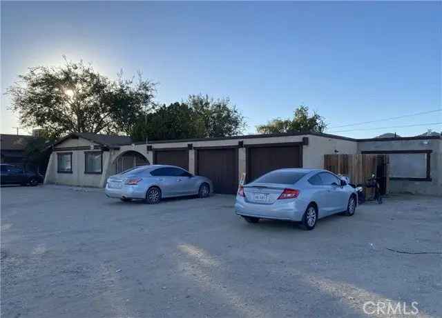 Multi-family house For Sale in Apple Valley, California