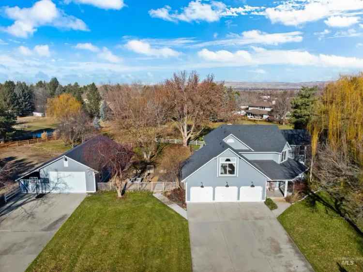 Single-family house For Sale in 212, West Ashbourne Drive, Eagle, Idaho